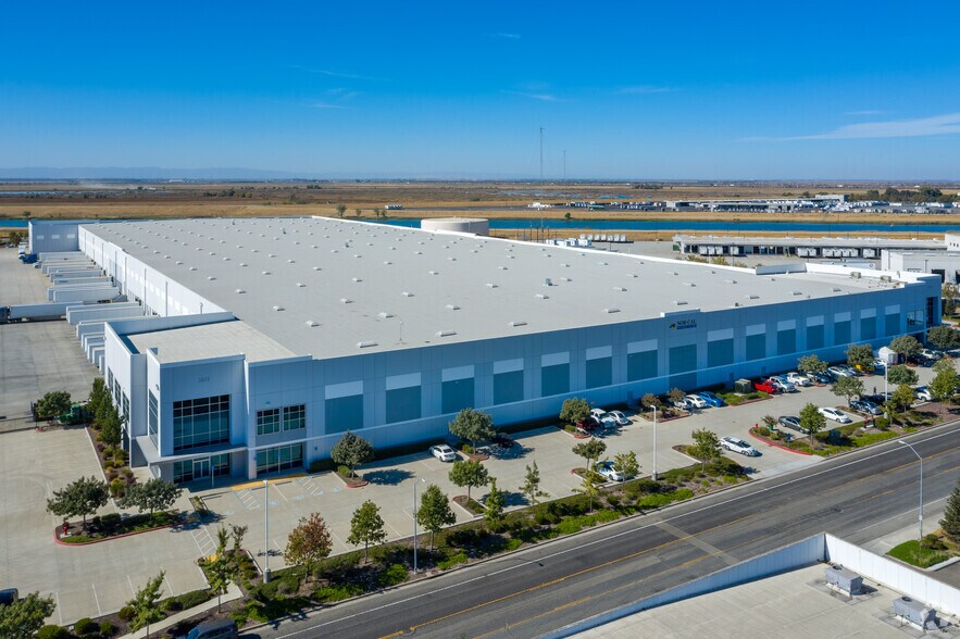 More Photos Of 3600 Massie Ct, West Sacramento Warehouse For Lease