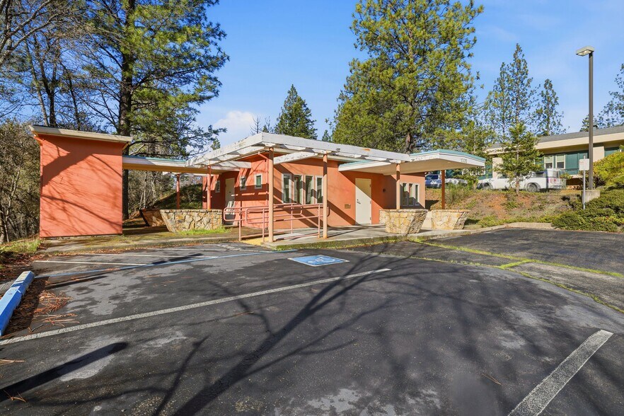More Photos Of 1005 Fowler Way, Placerville Medical For Sale