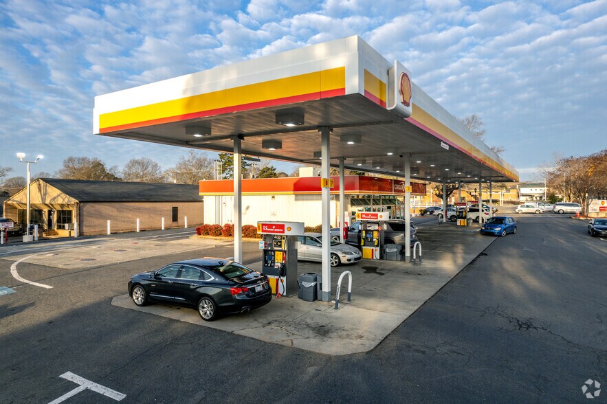 More Photos Of 100 E John St, Matthews Convenience Store For Sale