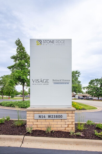 More Photos Of N14W23800 Stone Ridge Dr, Waukesha Medical For Lease