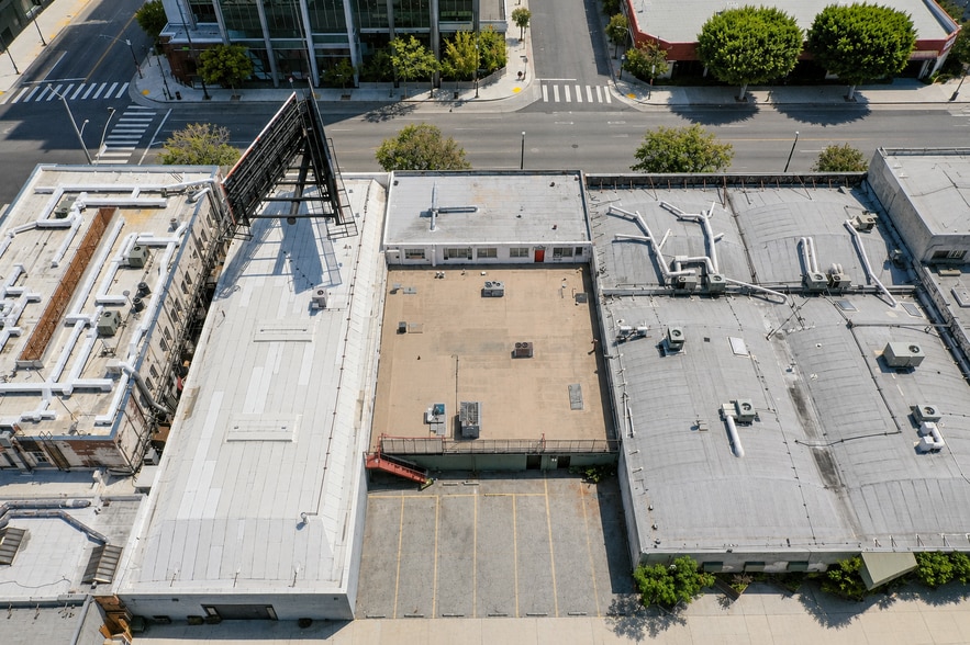 More Photos Of 6445 W Sunset Blvd, Los Angeles Storefront Retail Office For Sale