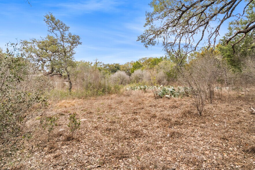 More Photos Of 14235 Blanco Rd, San Antonio Office For Sale