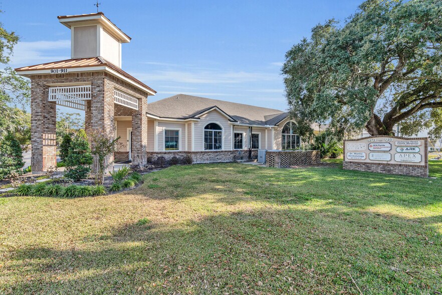 More Photos Of 901-911 N Central Ave, Kissimmee Medical For Lease