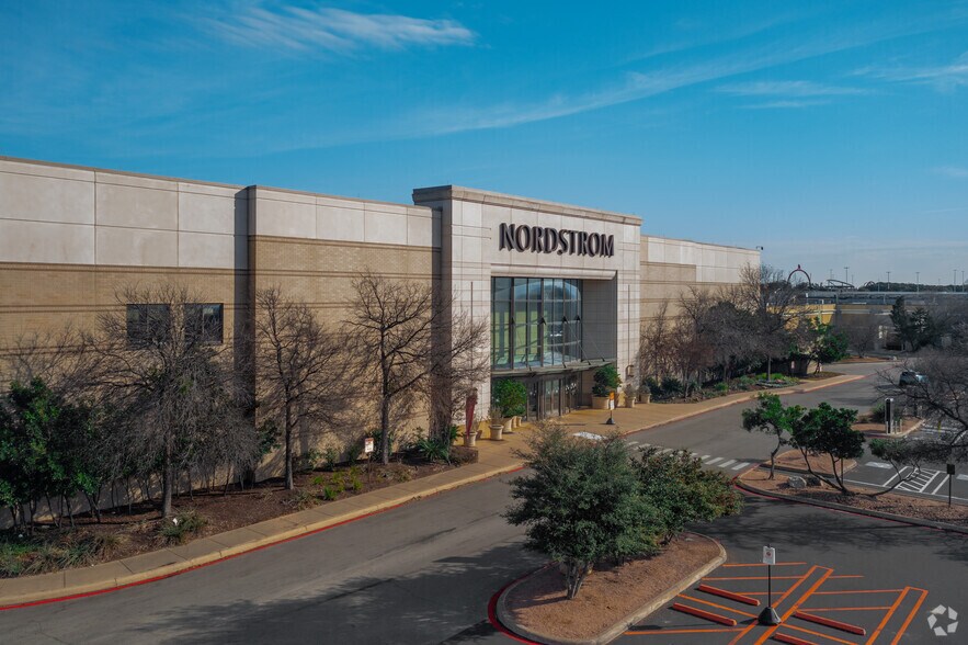 More Photos Of 15900 La Cantera Pky, San Antonio Unknown For Lease