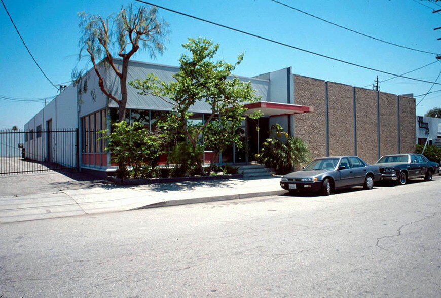 More Photos Of 7442 Varna Ave, North Hollywood Warehouse For Sale