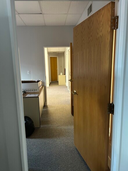 More Photos Of 35 Harvard St, Worcester Office For Lease