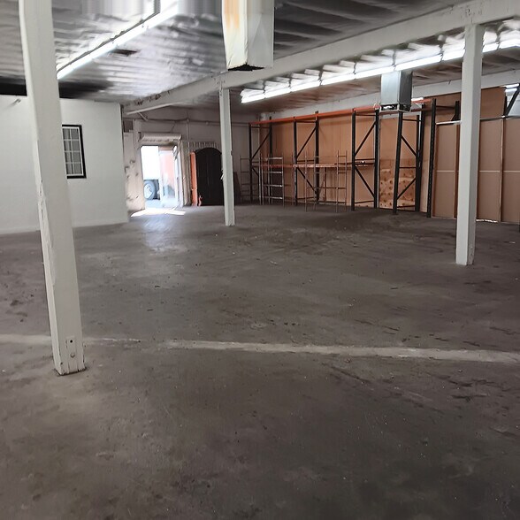 More Photos Of 747 Ceres Ave, Los Angeles Warehouse For Lease