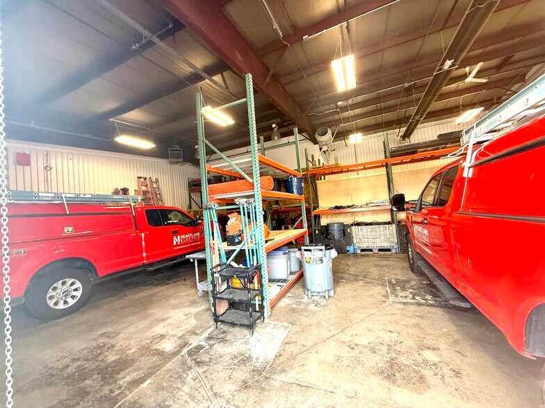 More Photos Of 200 E Lafayette St, Bloomington Service For Sale