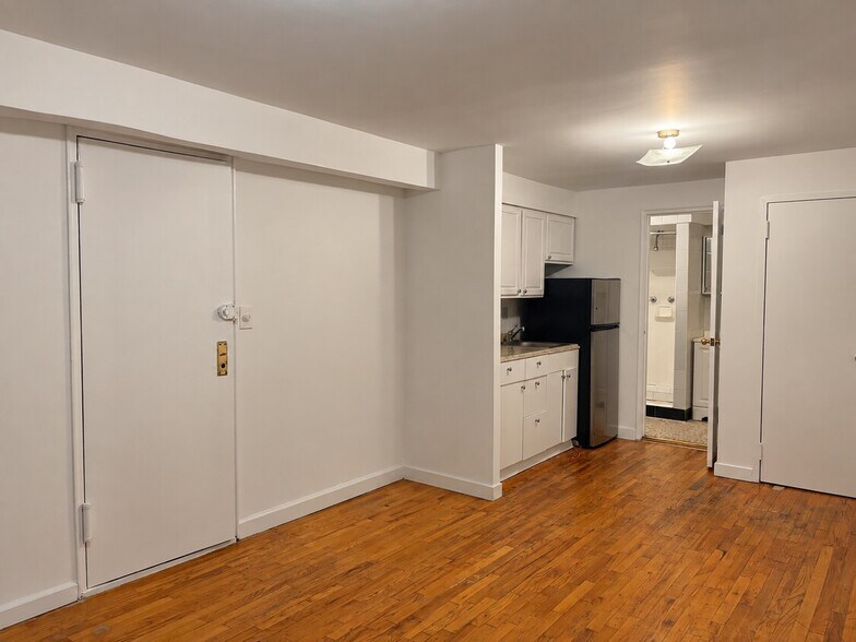 More Photos Of 237 E 12th St, New York Apartments For Lease