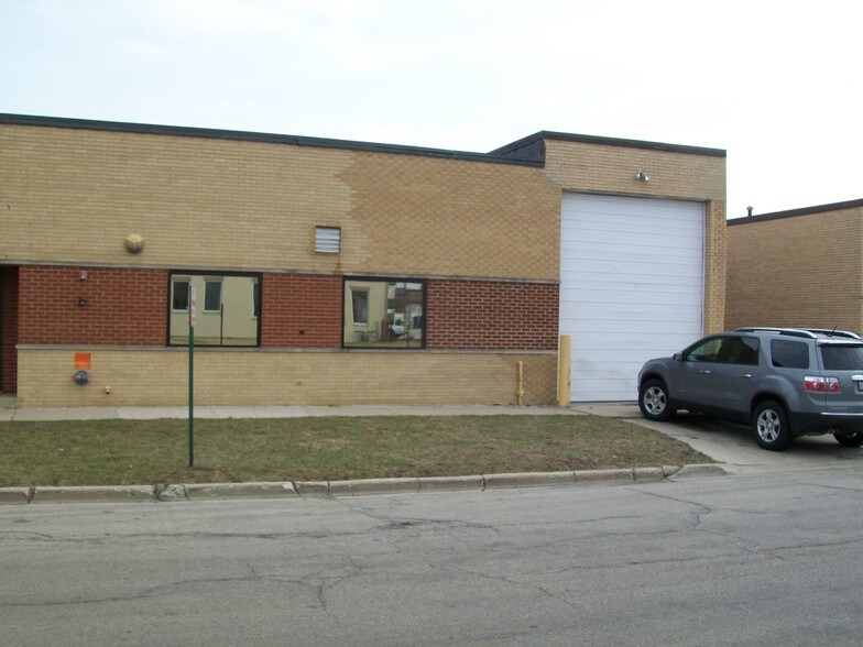More Photos Of 123 N 10th Ave, Melrose Park Warehouse For Lease