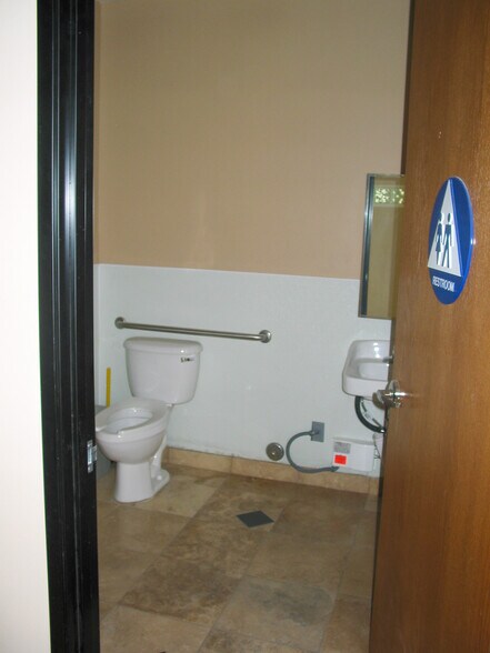 More Photos Of 72350 Quarry Trl, Thousand Palms Warehouse For Sale