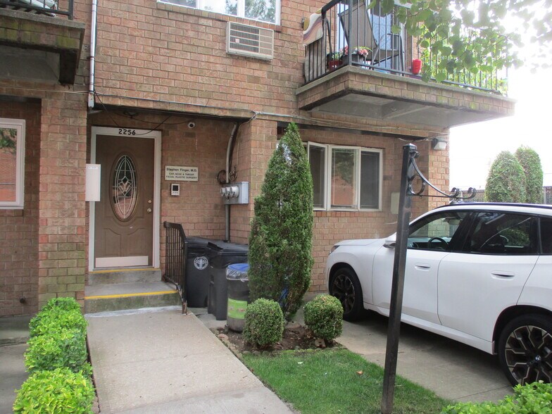 More Photos Of 2256 Hendrickson St, Brooklyn Apartments For Lease