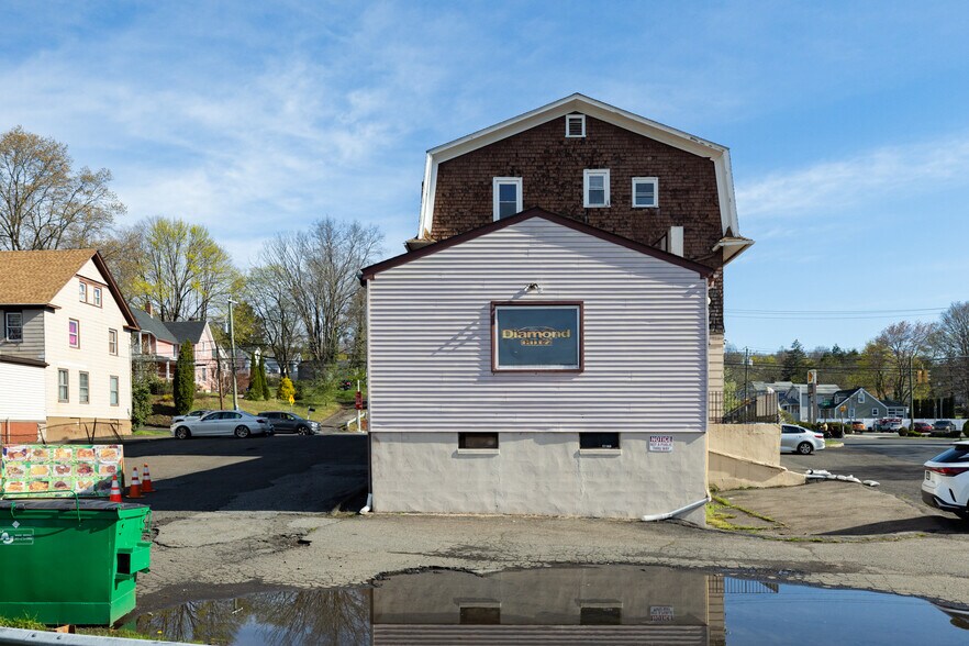 More Photos Of 584 W Main St, Meriden Storefront Retail Residential For Sale