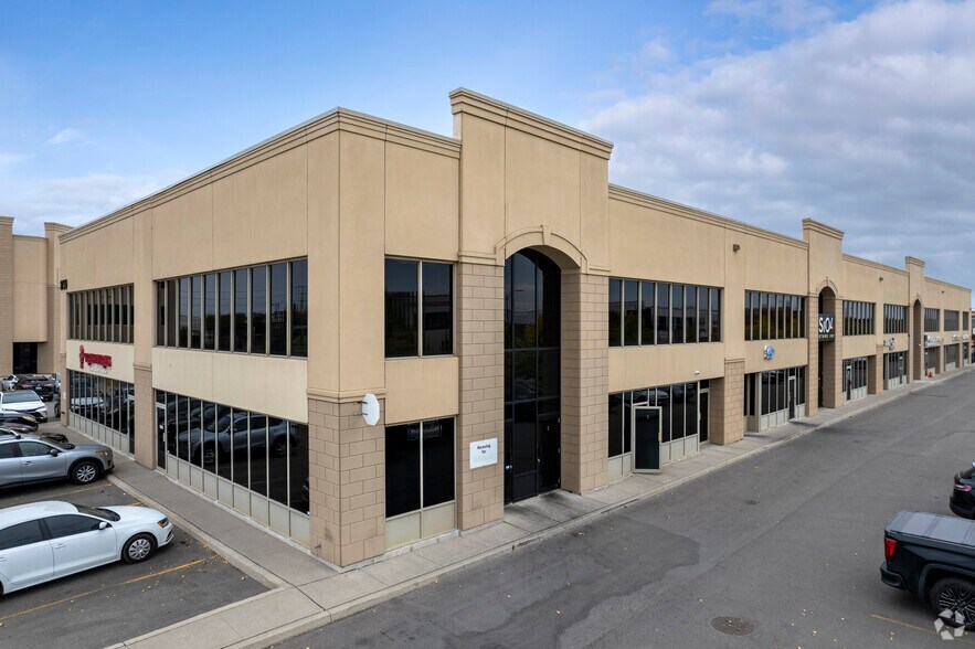 More Photos Of 8750 Jane St, Vaughan Office For Sale