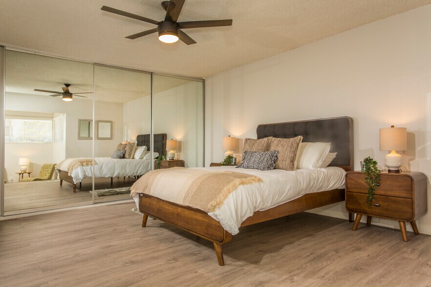 More Photos Of 12128 Ramona Ave, Hawthorne Apartments For Sale