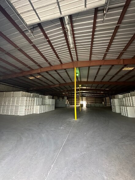 More Photos Of 2824 Virginia Rd, Tyner Warehouse For Lease