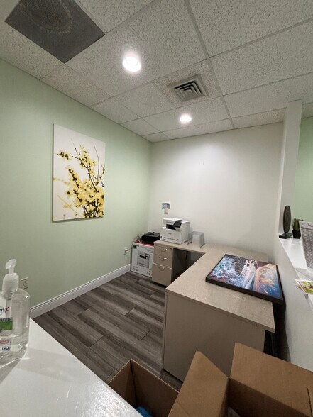 More Photos Of 1900 N Mills Ave, Orlando Medical For Lease