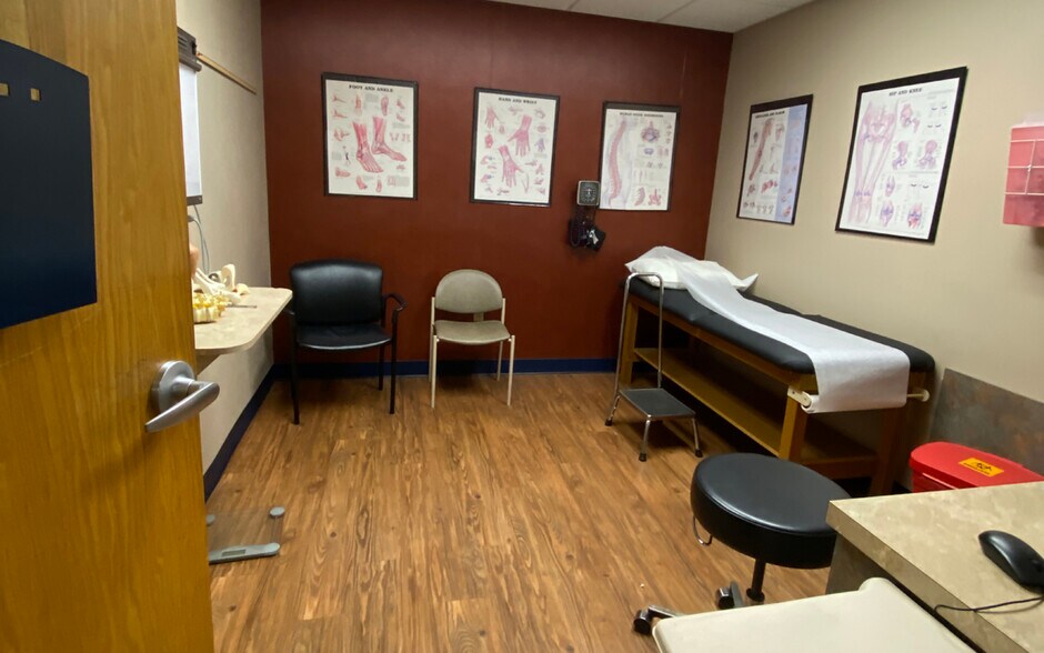 More Photos Of 450 Powers Ave, Harrisburg Medical For Lease