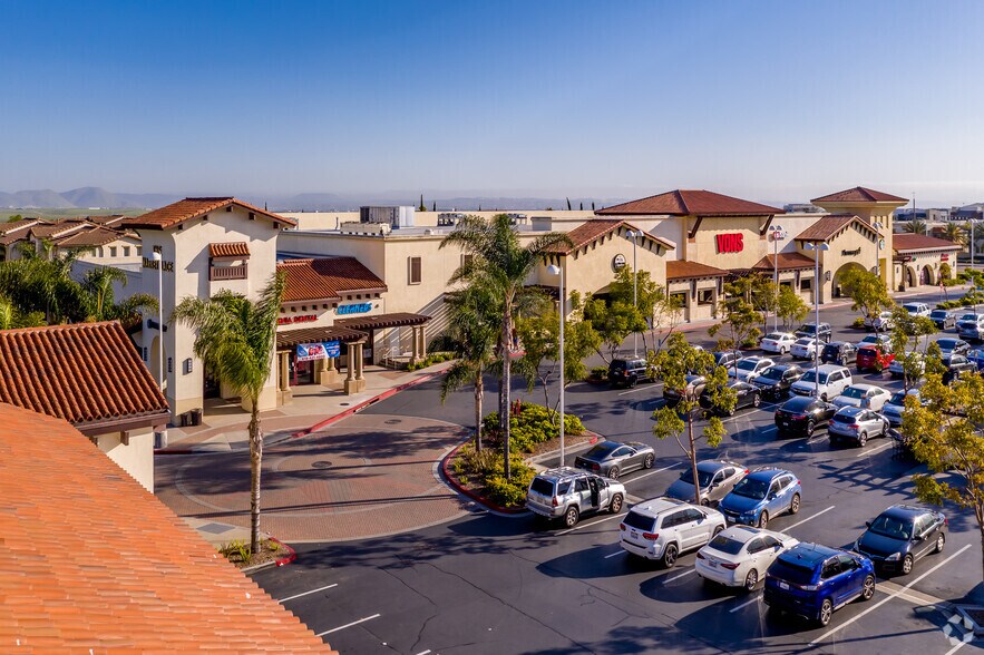 More Photos Of 1745 Eastlake Pky, Chula Vista Unknown For Lease