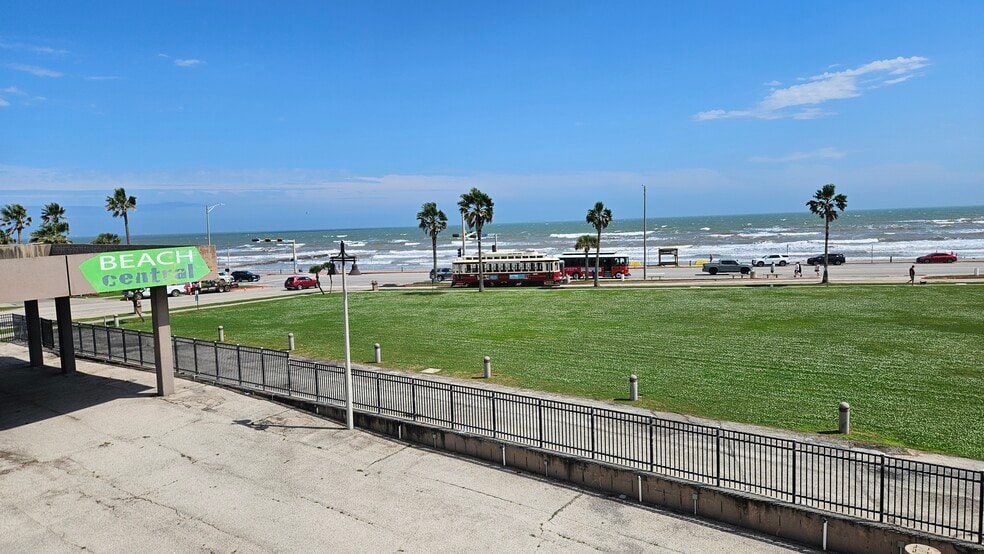 More Photos Of 2102 Seawall Blvd, Galveston Land For Sale