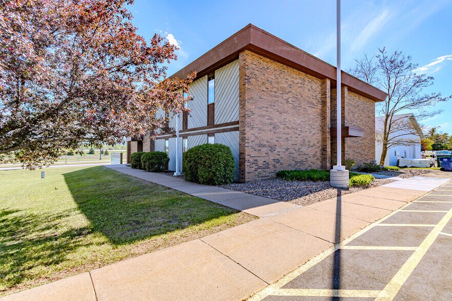 More Photos Of 3205 Terrace Ct, Wausau Office For Sale