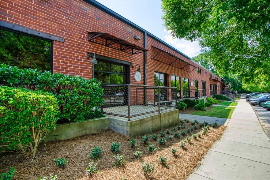 More Photos Of 5256 Peachtree Rd, Atlanta Loft Creative Space For Lease