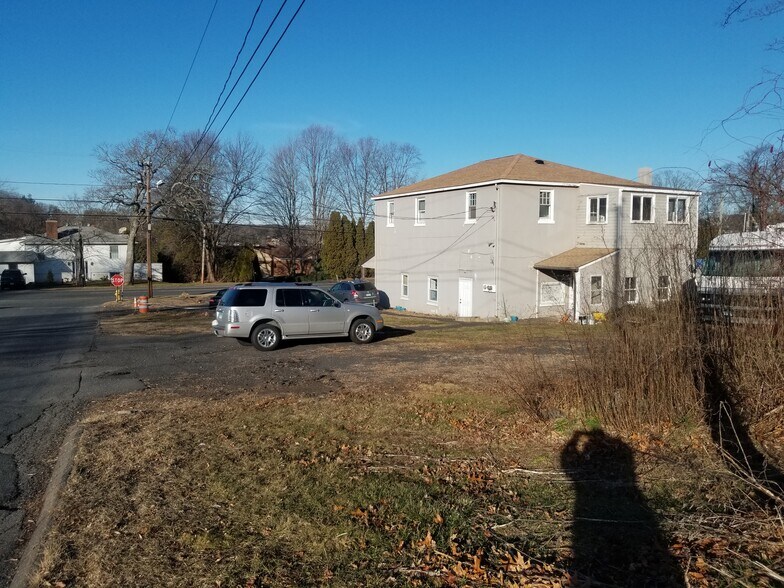 More Photos Of 2145 Meriden Rd, Wolcott Storefront Retail Office For Sale