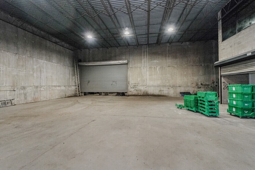 More Photos Of 436 Spencer St, Staten Island Warehouse For Lease