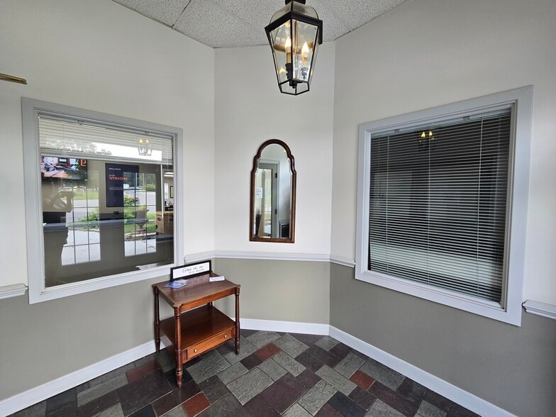 More Photos Of 10901 Indian Head Hwy, Fort Washington Office For Lease