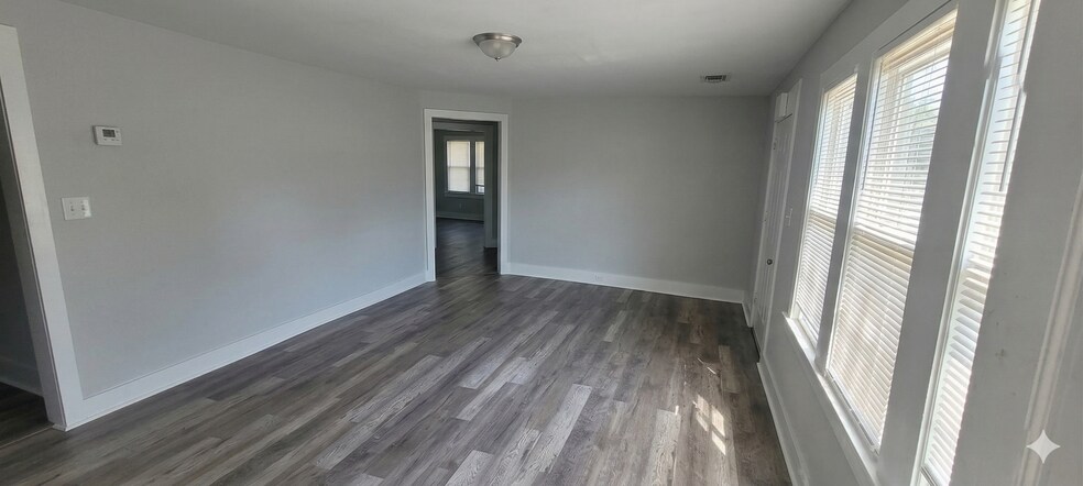 More Photos Of 629 E McIntosh Rd, Griffin Land For Sale