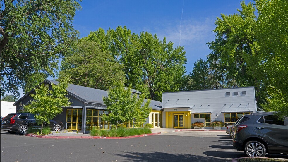 More Photos Of 645 Mangrove Ave, Chico Loft Creative Space For Lease