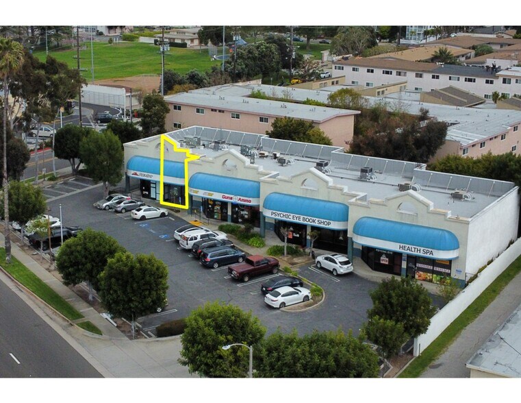 Primary Photo Of 3902 Pacific Coast Hwy, Torrance Unknown For Lease