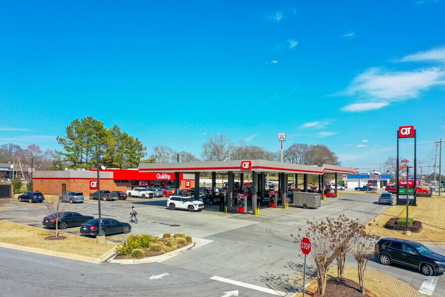 Primary Photo Of 3214 Us-278, Covington Service Station For Sale