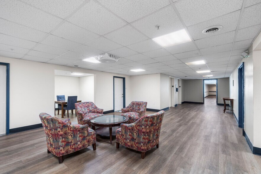 More Photos Of 900 County St, Portsmouth Apartments For Sale