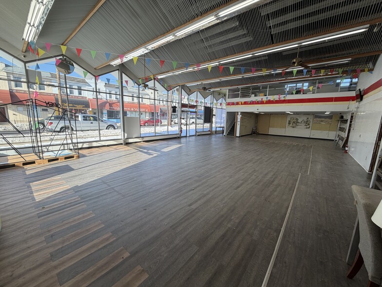 More Photos Of 6300 Westfield Ave, Pennsauken Storefront For Lease