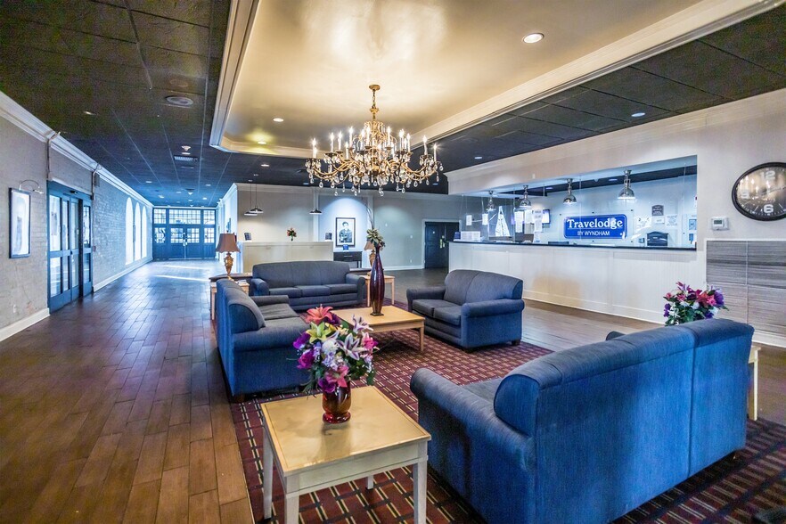 More Photos Of 1471 E Brooks Rd, Memphis Hotel For Sale