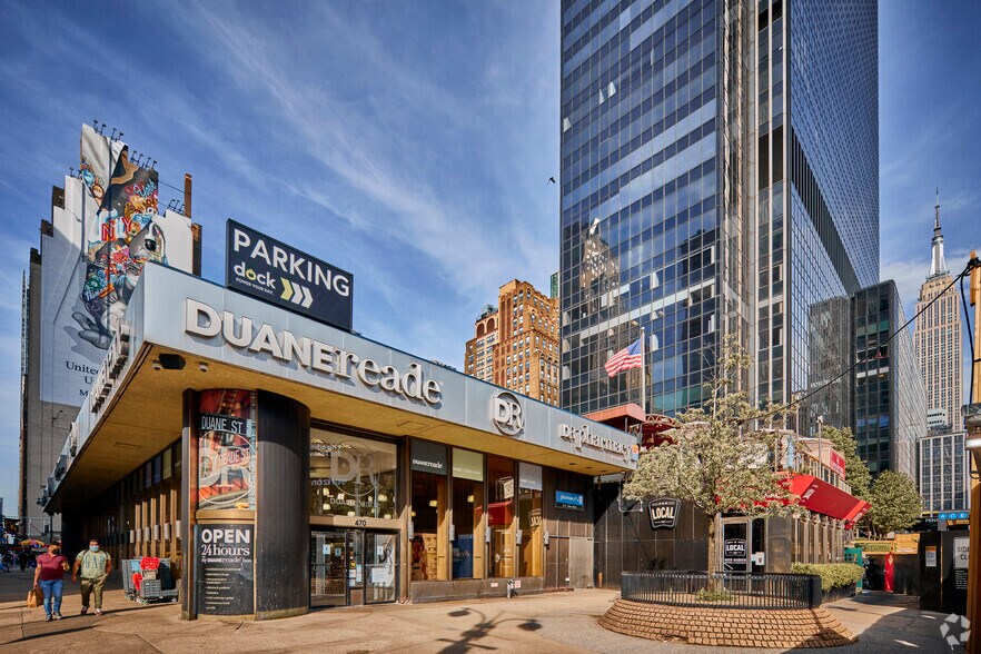 More Photos Of 460 Eighth Ave, New York General Retail For Sale