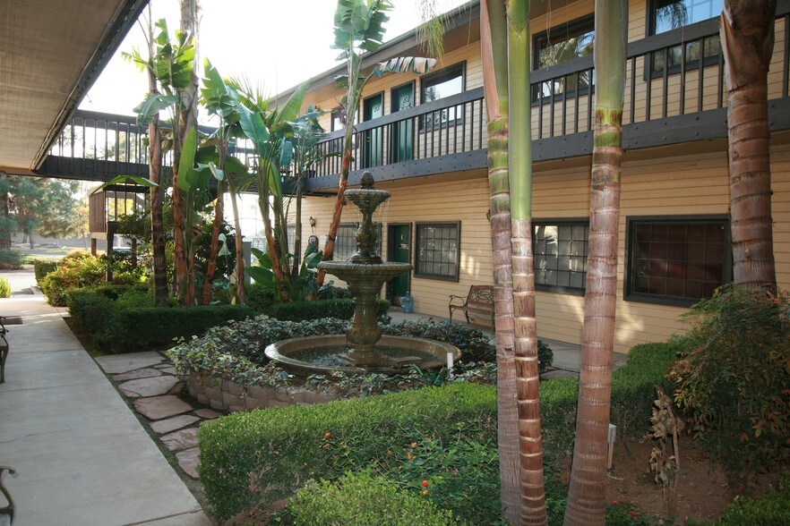 More Photos Of 1305 W Arrow Hwy, San Dimas Office For Sale