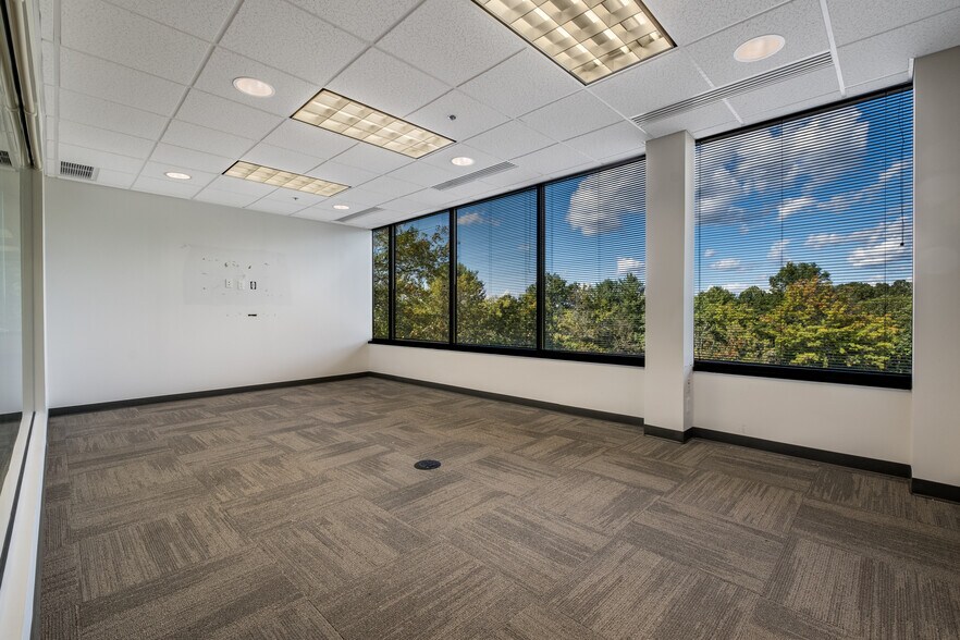 More Photos Of 55 Corporate Dr, Trumbull Office For Lease