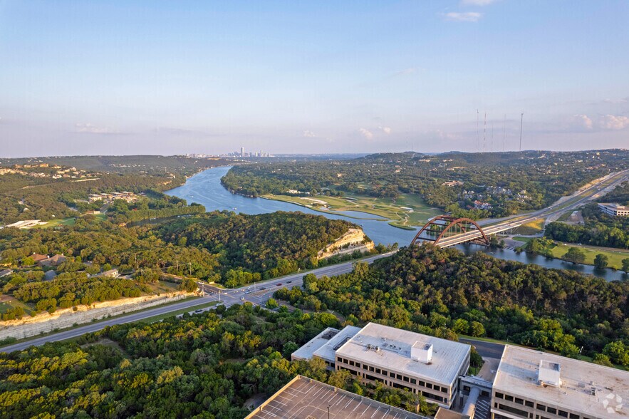 More Photos Of 6034 Courtyard Dr W, Austin Office For Lease