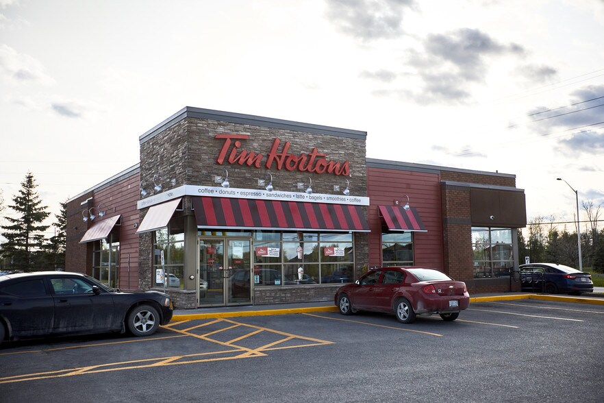 More Photos Of 2600 County Road 43, Kemptville Storefront For Lease