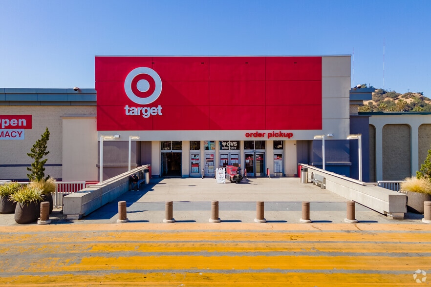 More Photos Of 2700 Colorado Blvd, Los Angeles Unknown For Lease