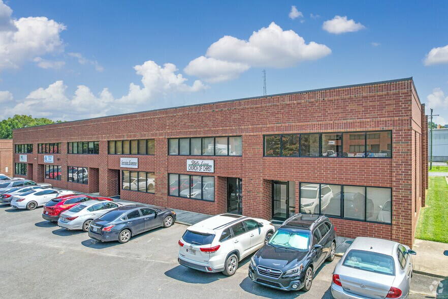 Primary Photo Of 364-374 Crompton St, Charlotte Light Distribution For Sale