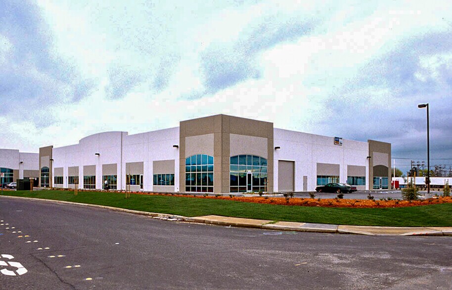 More Photos Of 444-490 Commerce Way, Livermore Warehouse For Sale