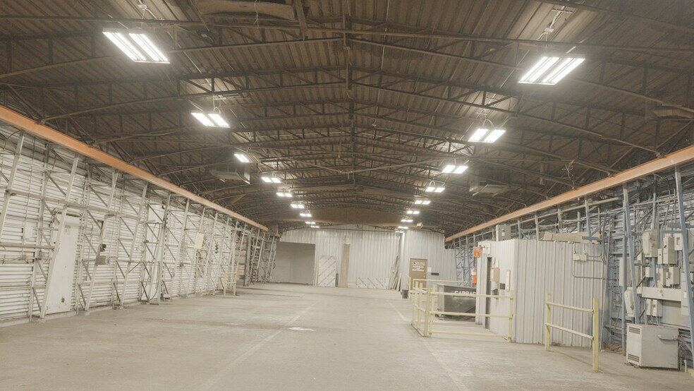 More Photos Of 135 York Street E St, Yorkton Warehouse For Sale