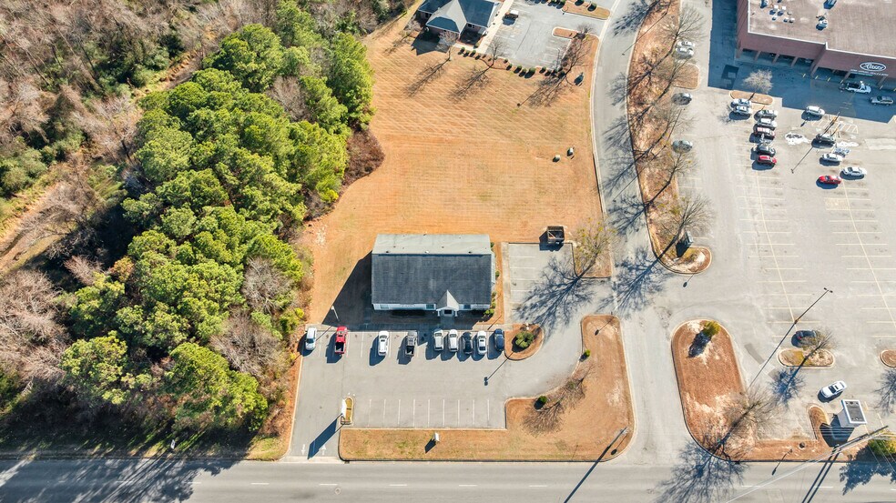 More Photos Of 2601 Herritage st, Kinston Medical For Sale