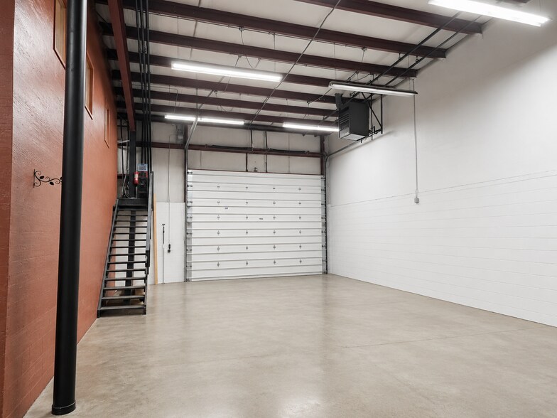More Photos Of 3100 Rivard St, Detroit Warehouse For Lease