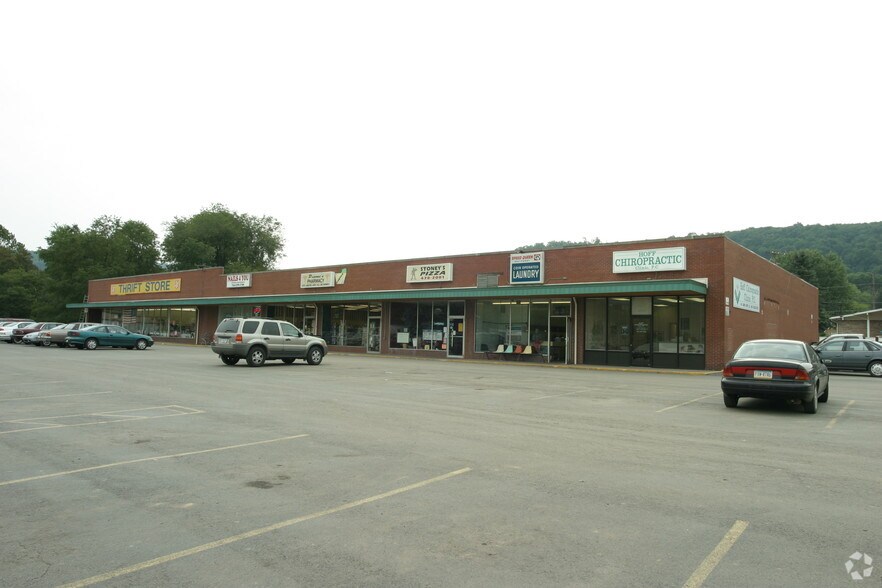 More Photos Of Rte 66 @ Rte. 66, North Apollo Unknown For Lease