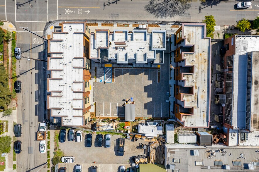 More Photos Of 739-747 Channing Way, Berkeley Apartments For Sale