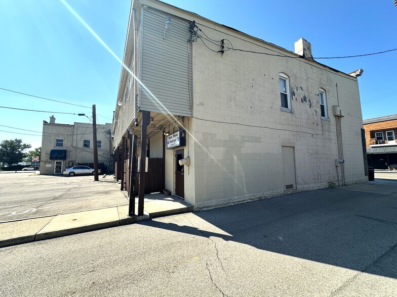 More Photos Of 1-17 E Central Ave, West Carrollton Storefront Retail Residential For Sale